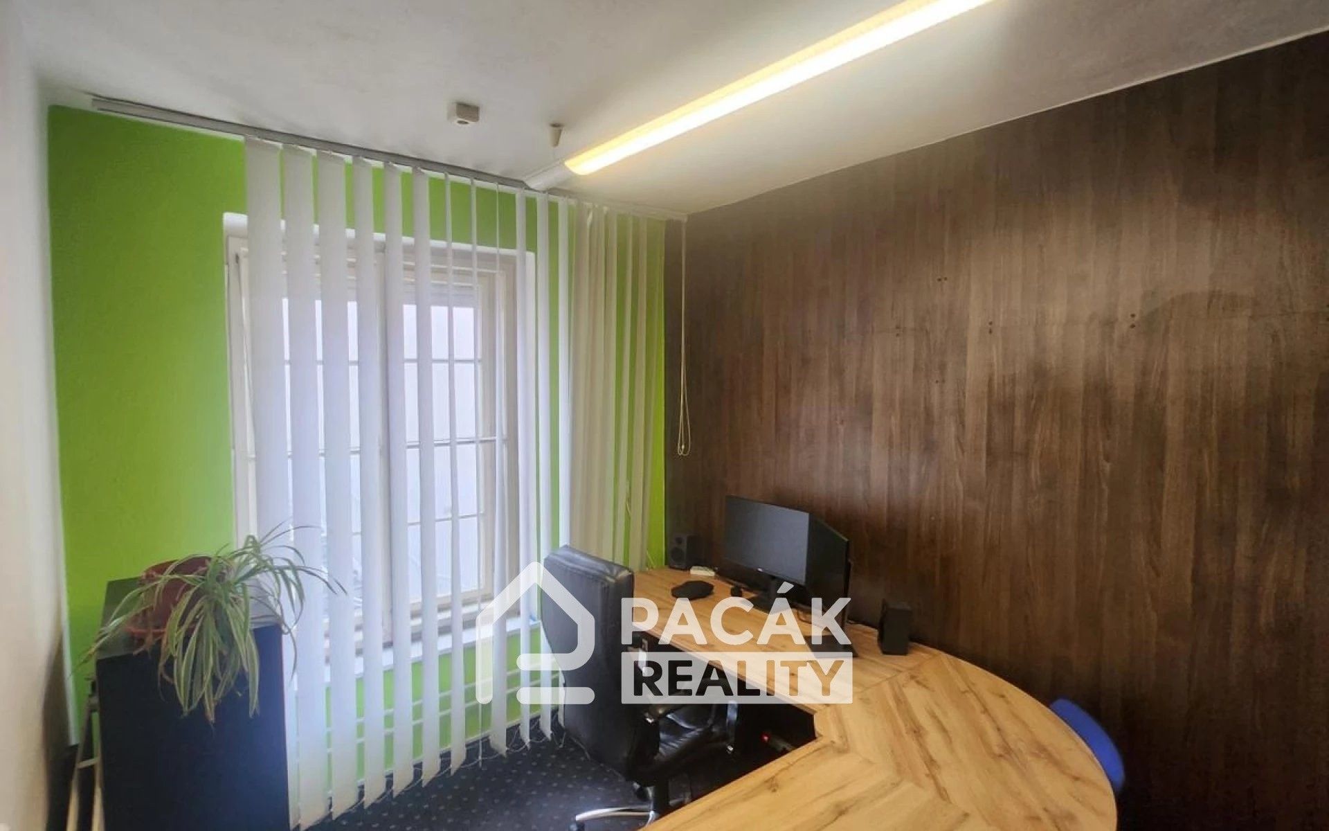 Pronájem komerčního prostoru 10 m² - foto 1