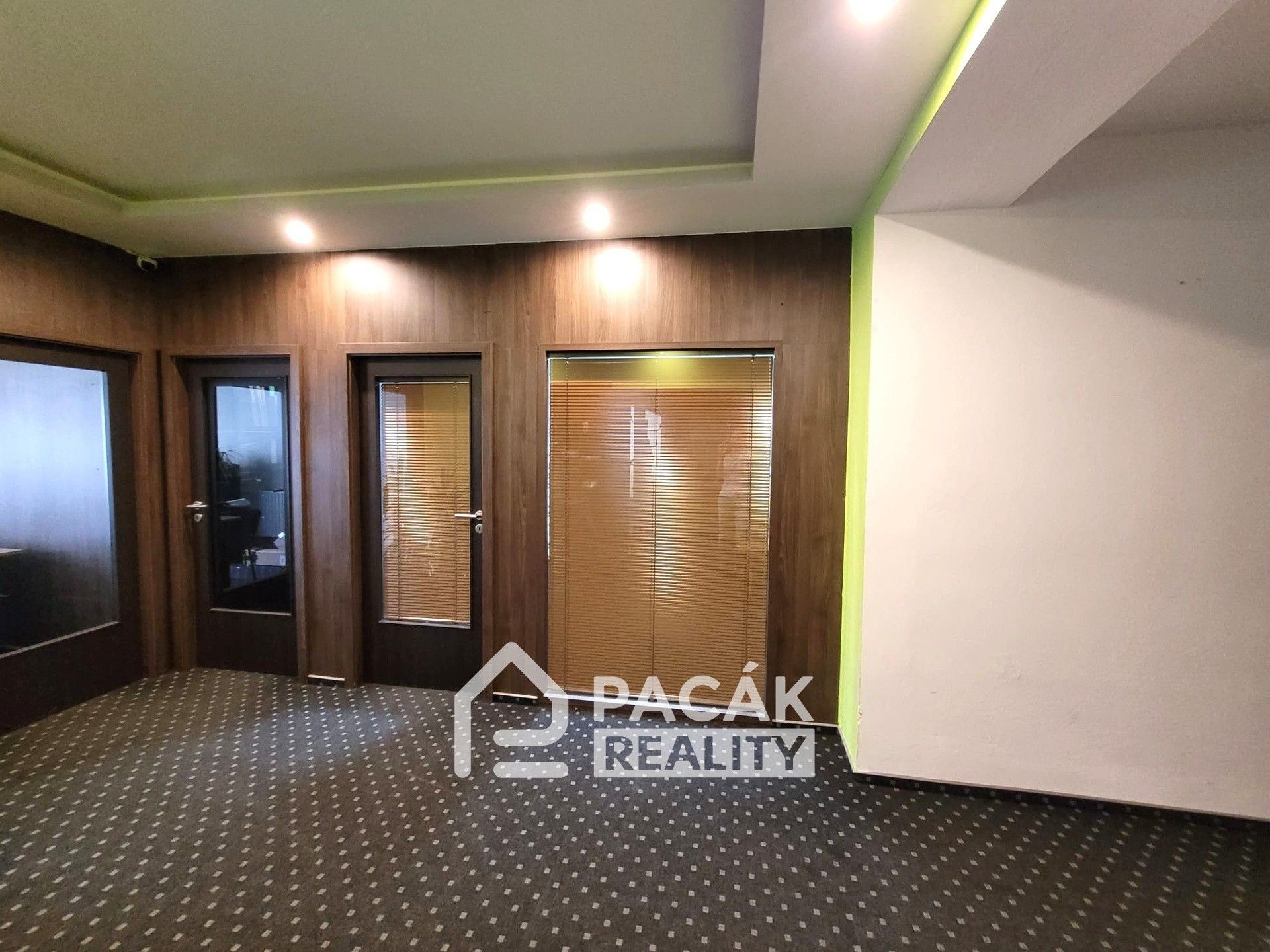 Pronájem komerčního prostoru 10 m² - foto 4