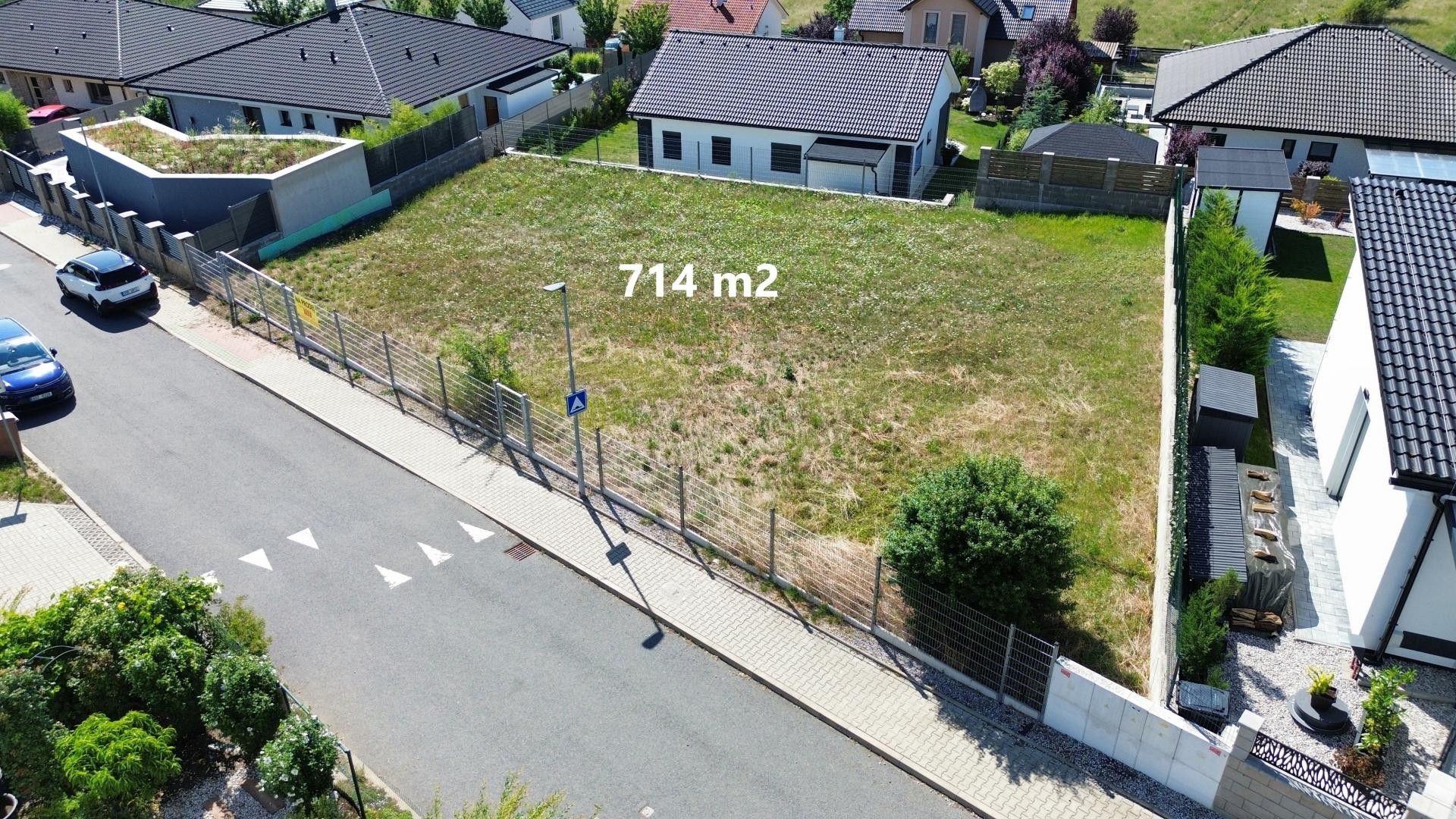 Prodej pozemku 714 m² - foto 6