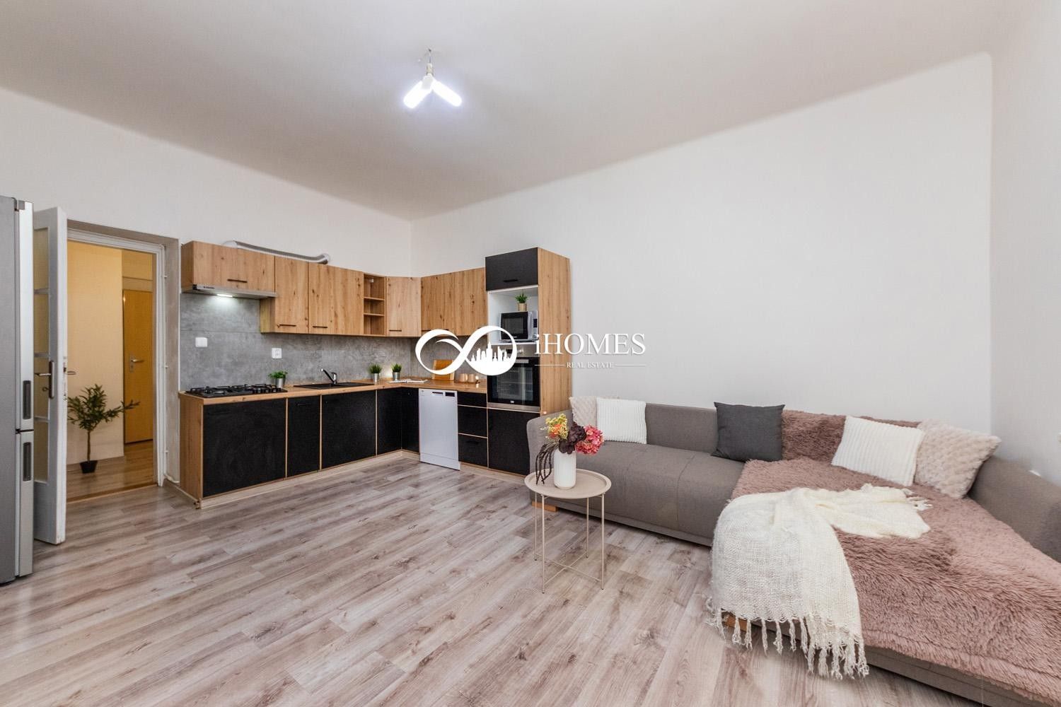 Prodej bytu 1+1 55 m² - foto 3