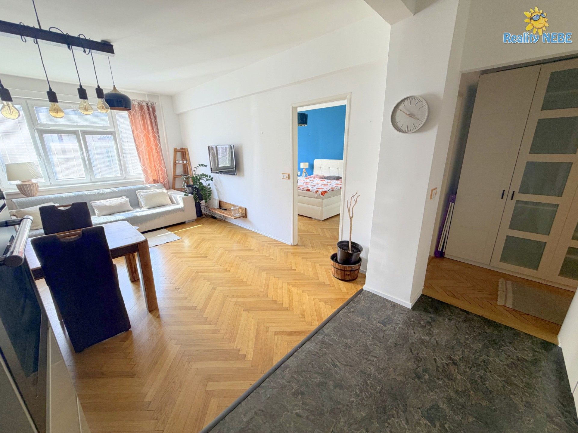 Pronájem bytu 2+kk 61 m² - foto 5