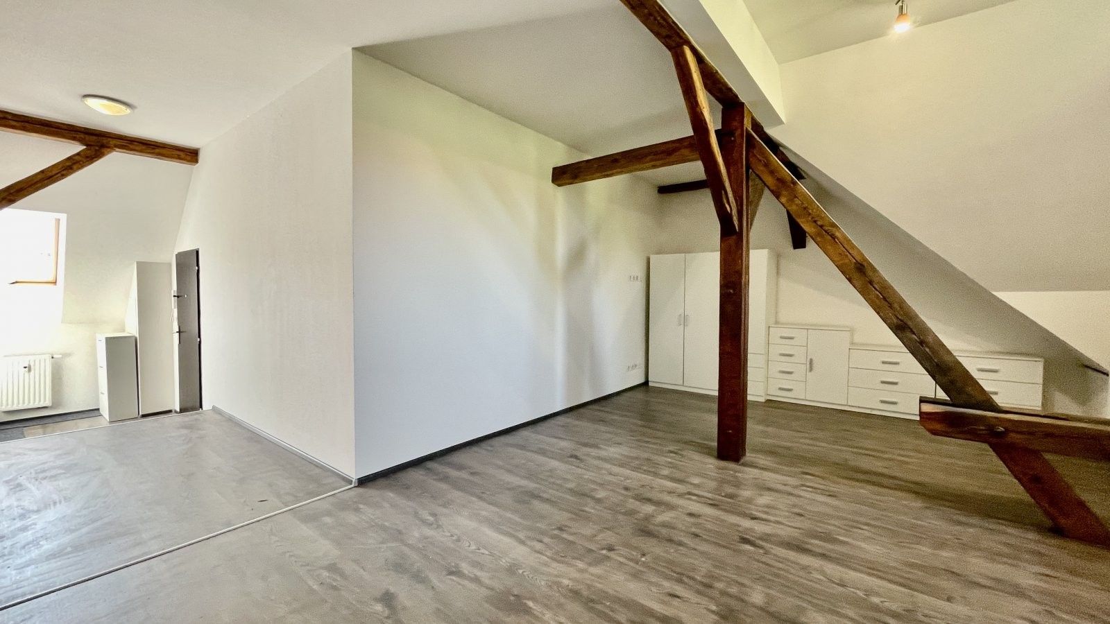 Pronájem bytu 2+kk 80 m² - foto 3