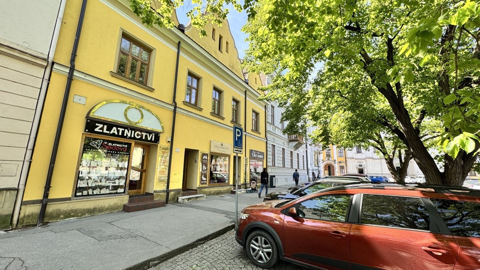 Pronájem bytu 2+kk 80 m² - foto 1