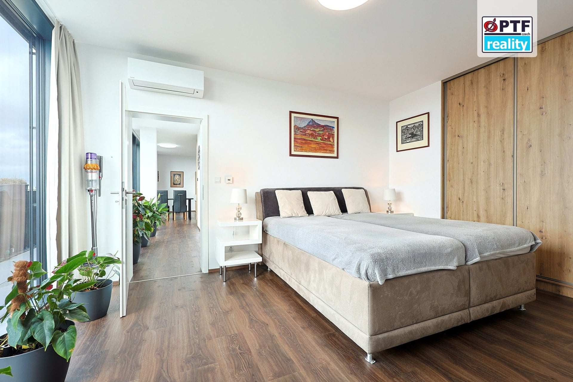 Penthouse s terasou, výhledem do parku a inteligentním ovládáním | Plzeň - foto 7