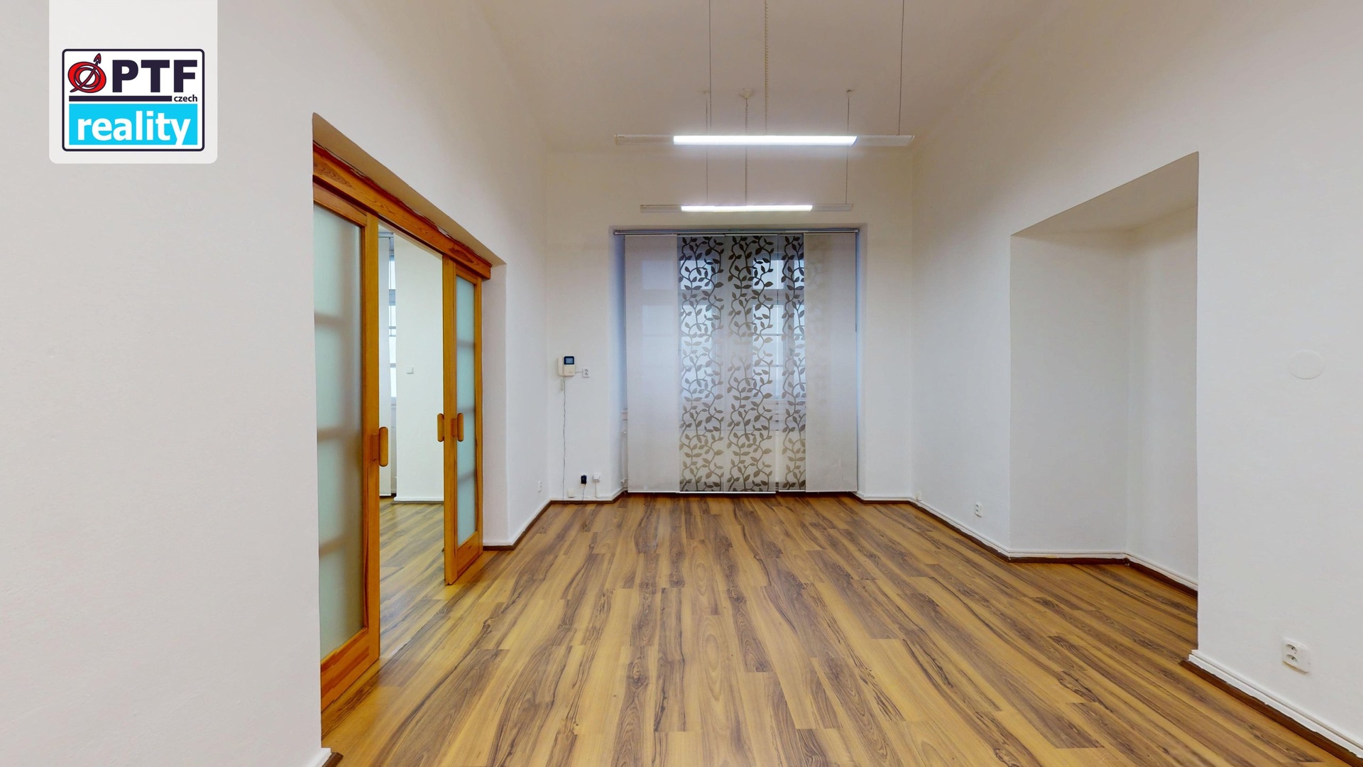 Pronájem reprezentativních prostor k podnikání, 60 m² – Plzeň, Dominikánská ulice - foto 2