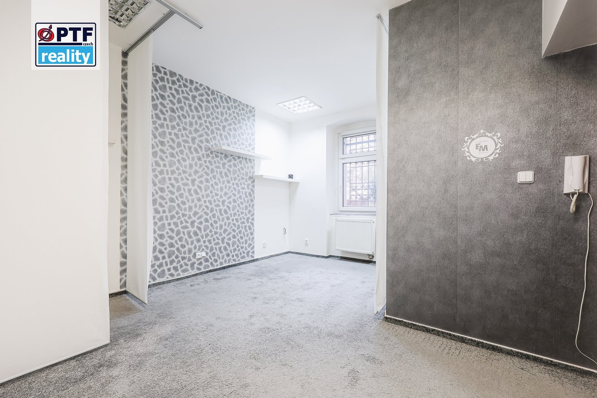 Pronájem obchodního prostoru 43 m², Plzeň - Severní Předměstí - foto 1