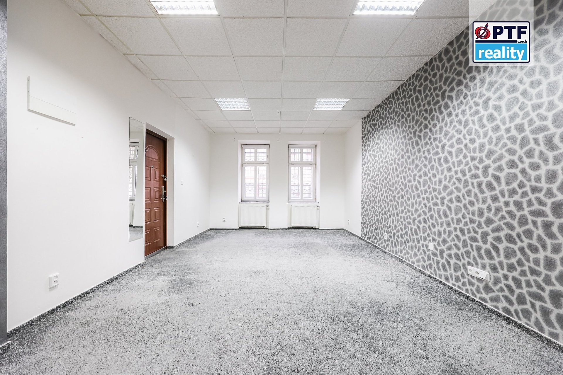 Pronájem obchodního prostoru 43 m², Plzeň - Severní Předměstí - foto 2