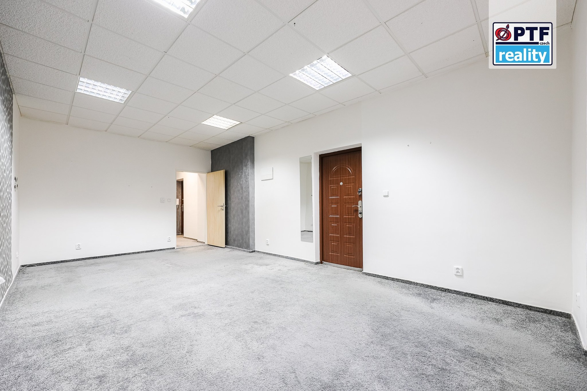 Pronájem obchodního prostoru 43 m², Plzeň - Severní Předměstí - foto 3