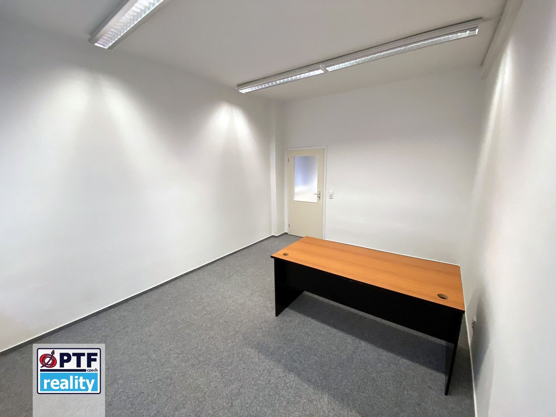 Pronájem kanceláře (17 m²) Plzeň-Skvrňany, ulice Domažlická - foto 3
