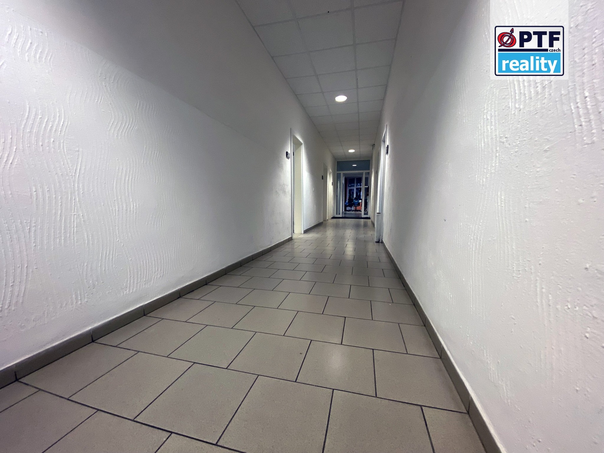 Pronájem kanceláře (17 m²) Plzeň-Skvrňany, ulice Domažlická - foto 6