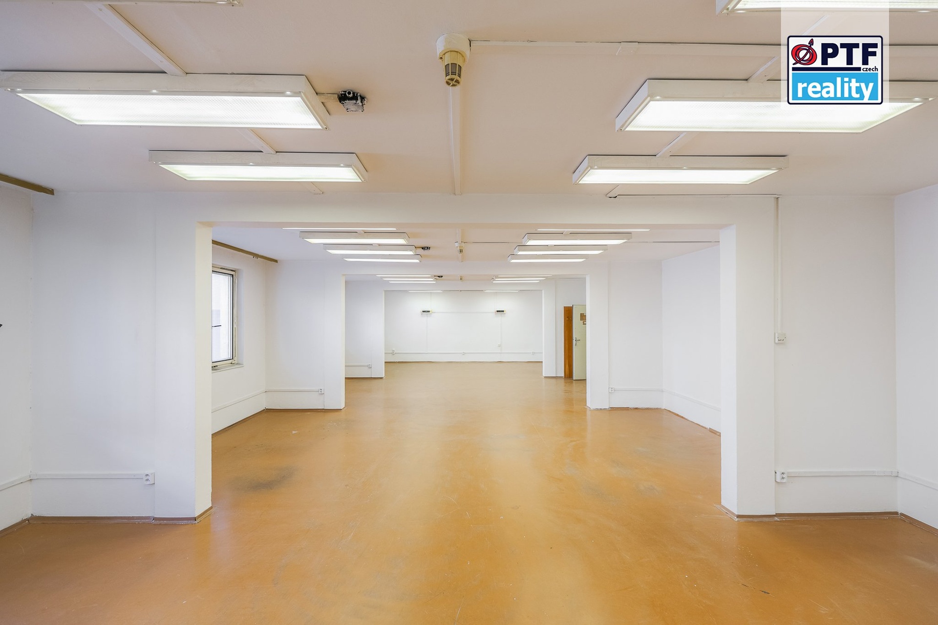 Pronájem výrobních/skladovacích prostor 50 m², Karlovy Vary - Bohatice - foto 1
